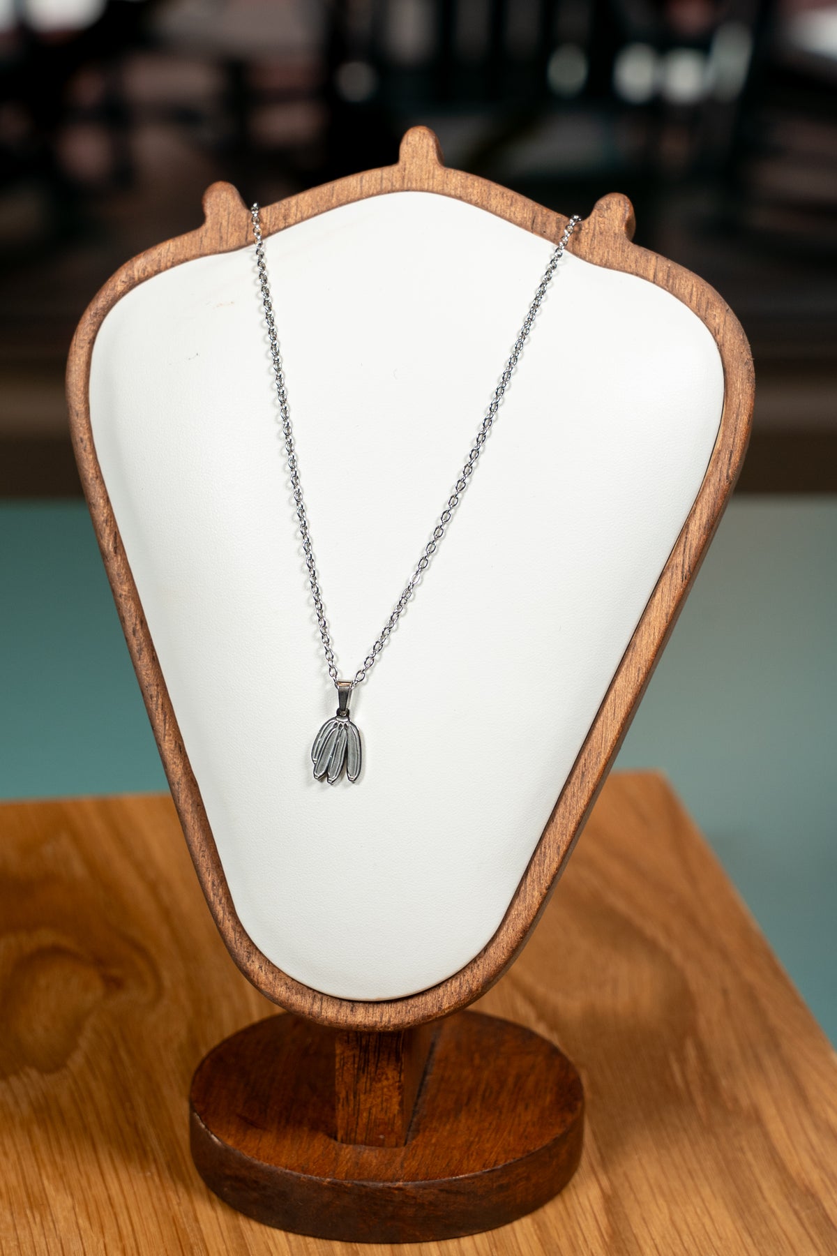 SAMPLE | SILVER PLÁTANOS NECKLACE