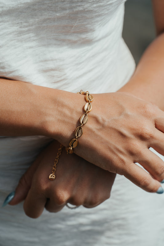SAMPLE | GOLD CARACOLES BRACELET