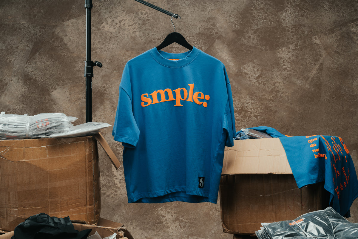 SAMPLE | “La Muestra” SANTURCE TEE